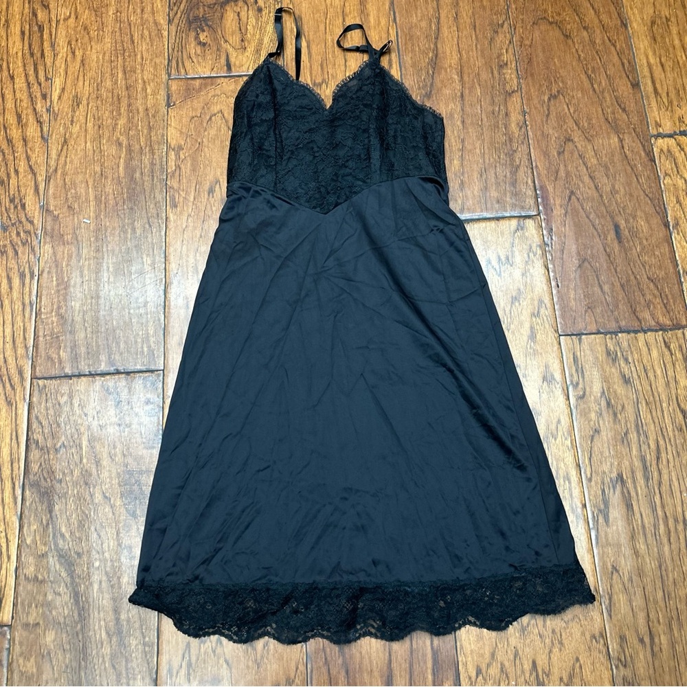 Vintage lace trim babydoll Chic Black‎ Lace Chemise slip